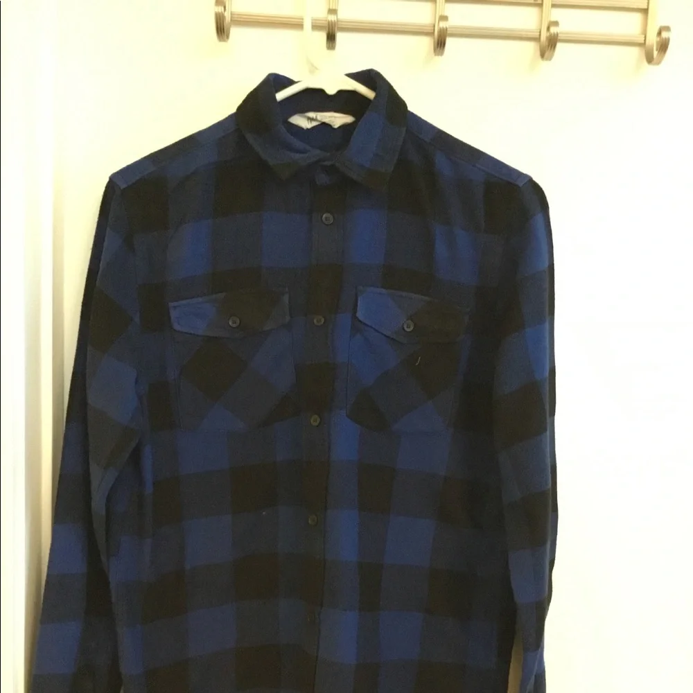 H&M Blue/ Black Plead Flannel Long Sleeved Shirt Size Large. $25 - Picture 5 of 8